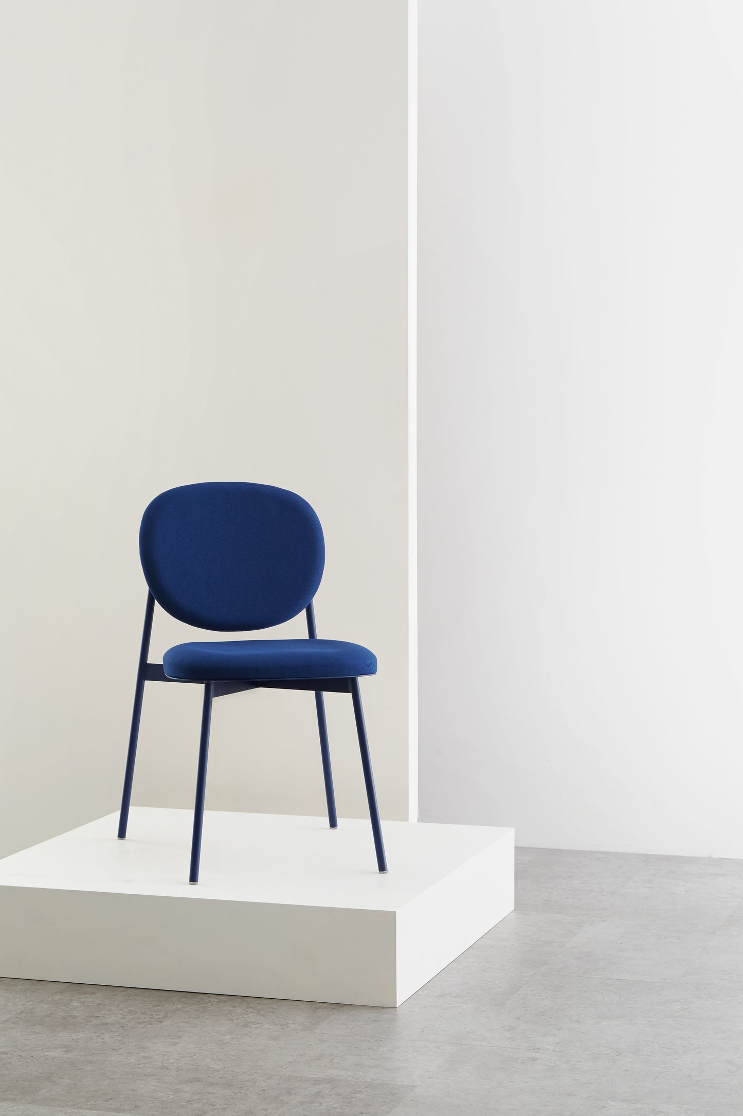 Francium Chair