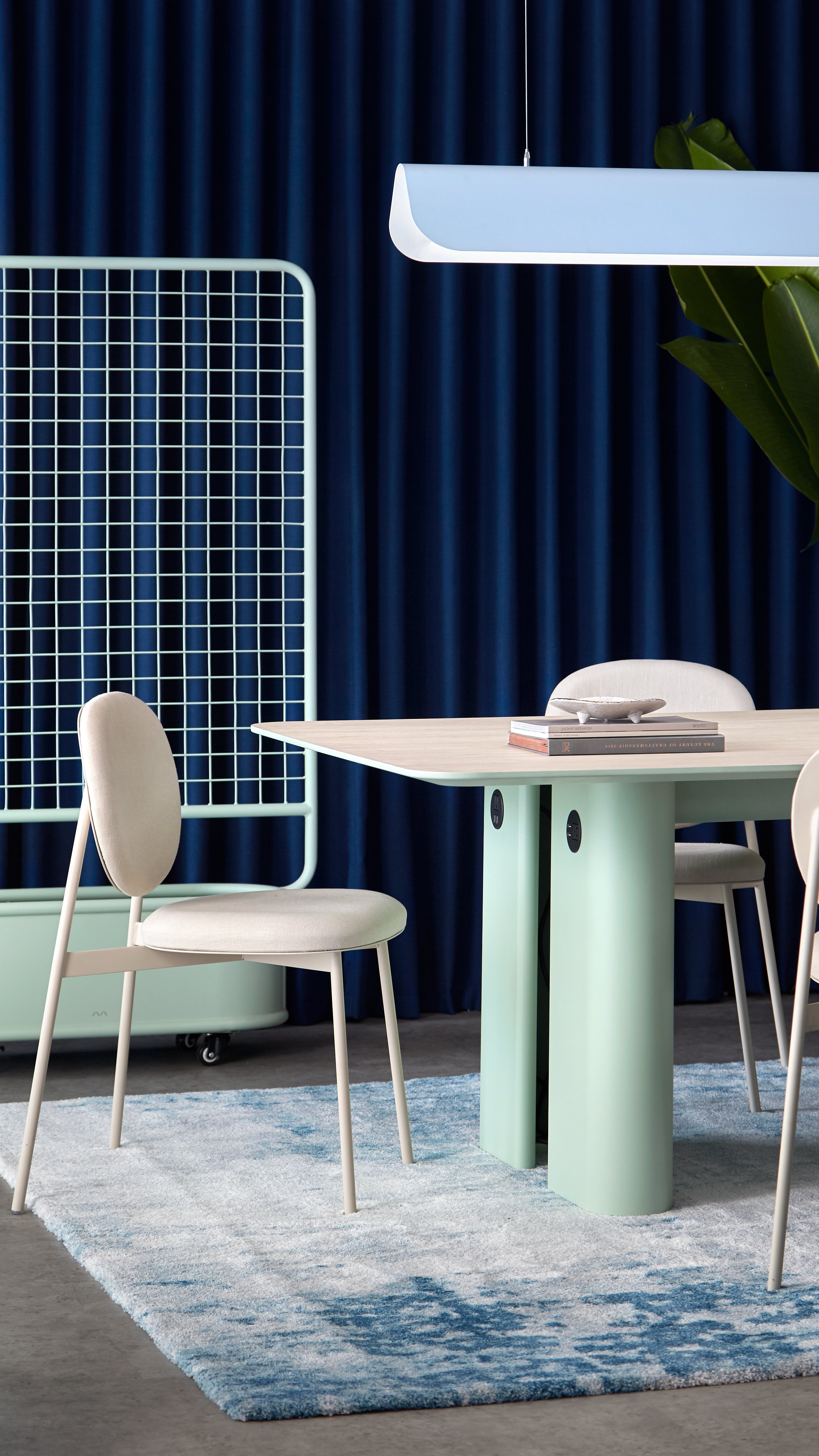 Partium Partition Francium Chair - Imperium Meeting Table and Luxium Linear Lamp